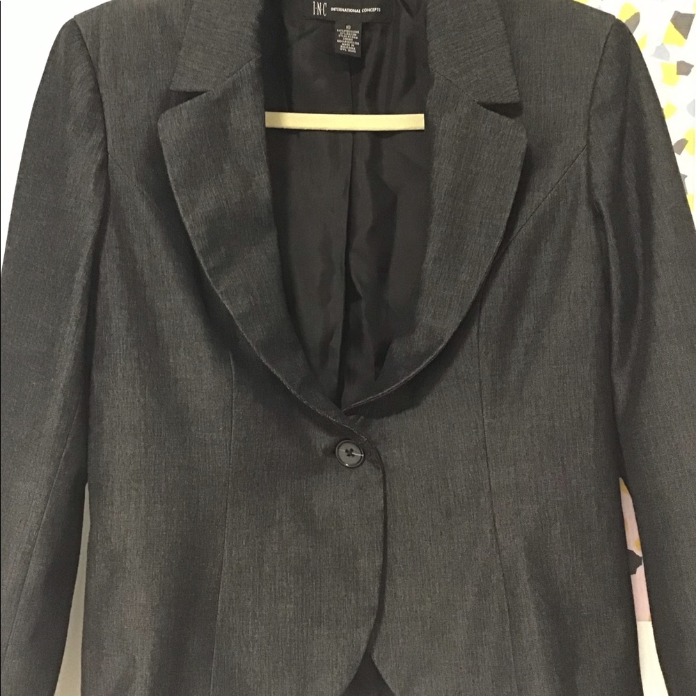 Blazer - Picture 5 of 7